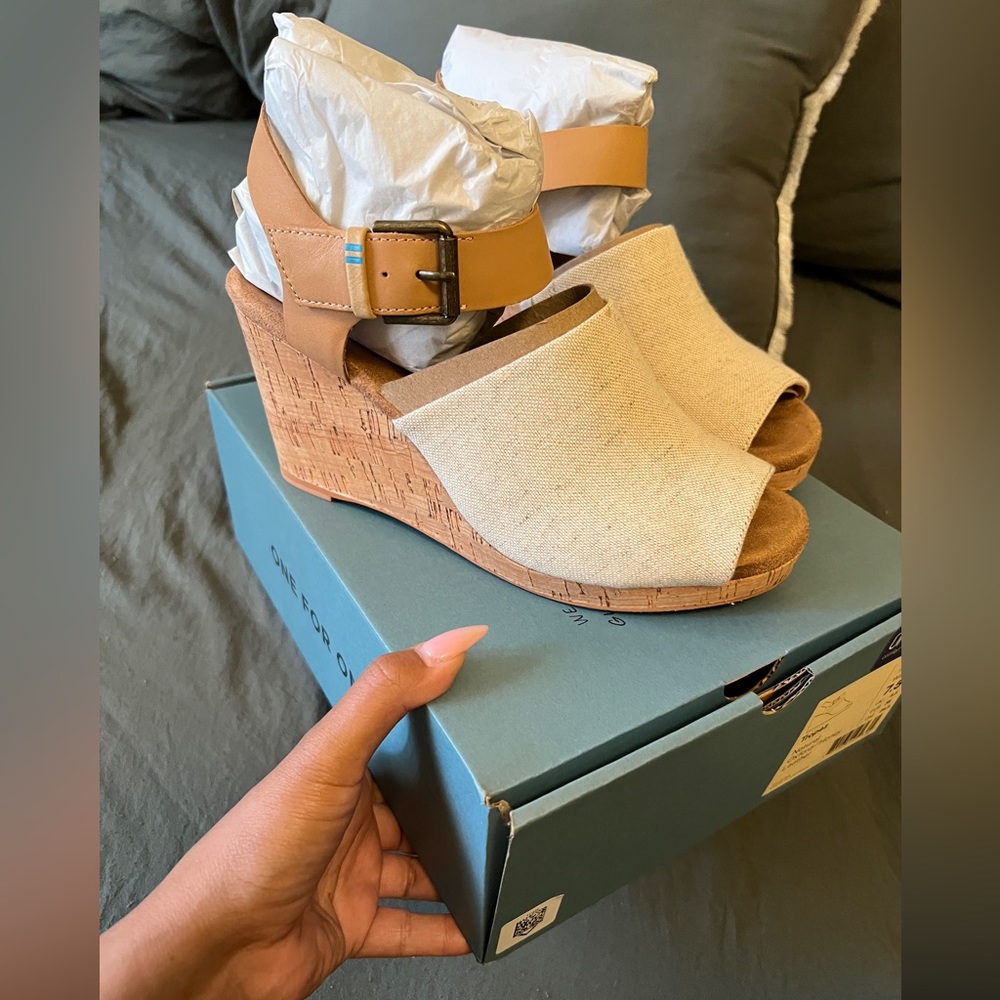 TOMS Tropez Wedges